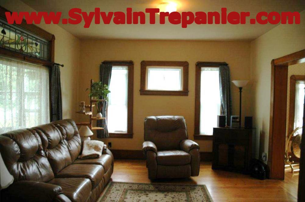 Danville, estrie, au coeur du village, superbe maison ancestrale