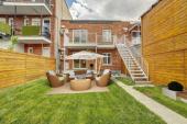 Condo rnov 2 chambres avec cour clture Petite-Patrie Montral