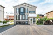 Trs beau local 881 pc Bail 1 an minimum  St-Hubert