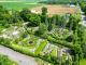 Mirabel (Laurentides) :  Domaine priv de 34 acres, somptueuse rsidence, magnifiques jardins, serre