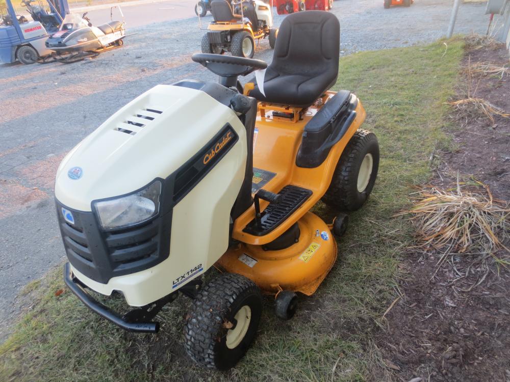 Tracteur a pelouse usagé cub cadet Annonce classée Tracteur a pelouse usagé cub cadet Annonce classée