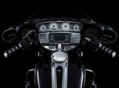 Switch Panel Accent Chrome Kuryakyn 7283 pour Harley Davidson FLH 2014, Sherbrooke Qubec